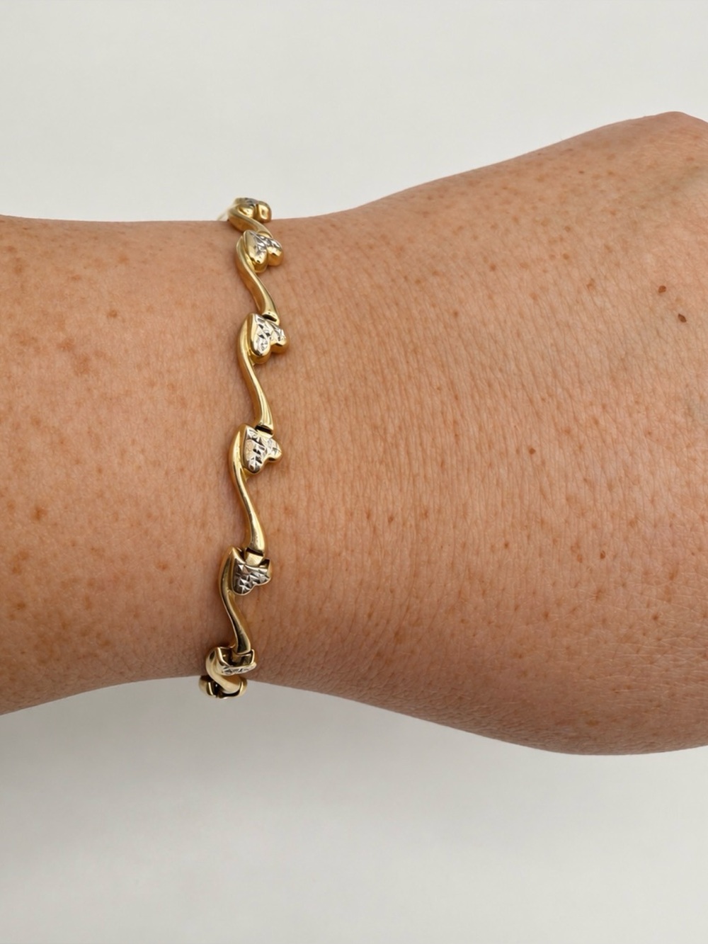 Gold Heart Link Bracelet with Lobster Clasp